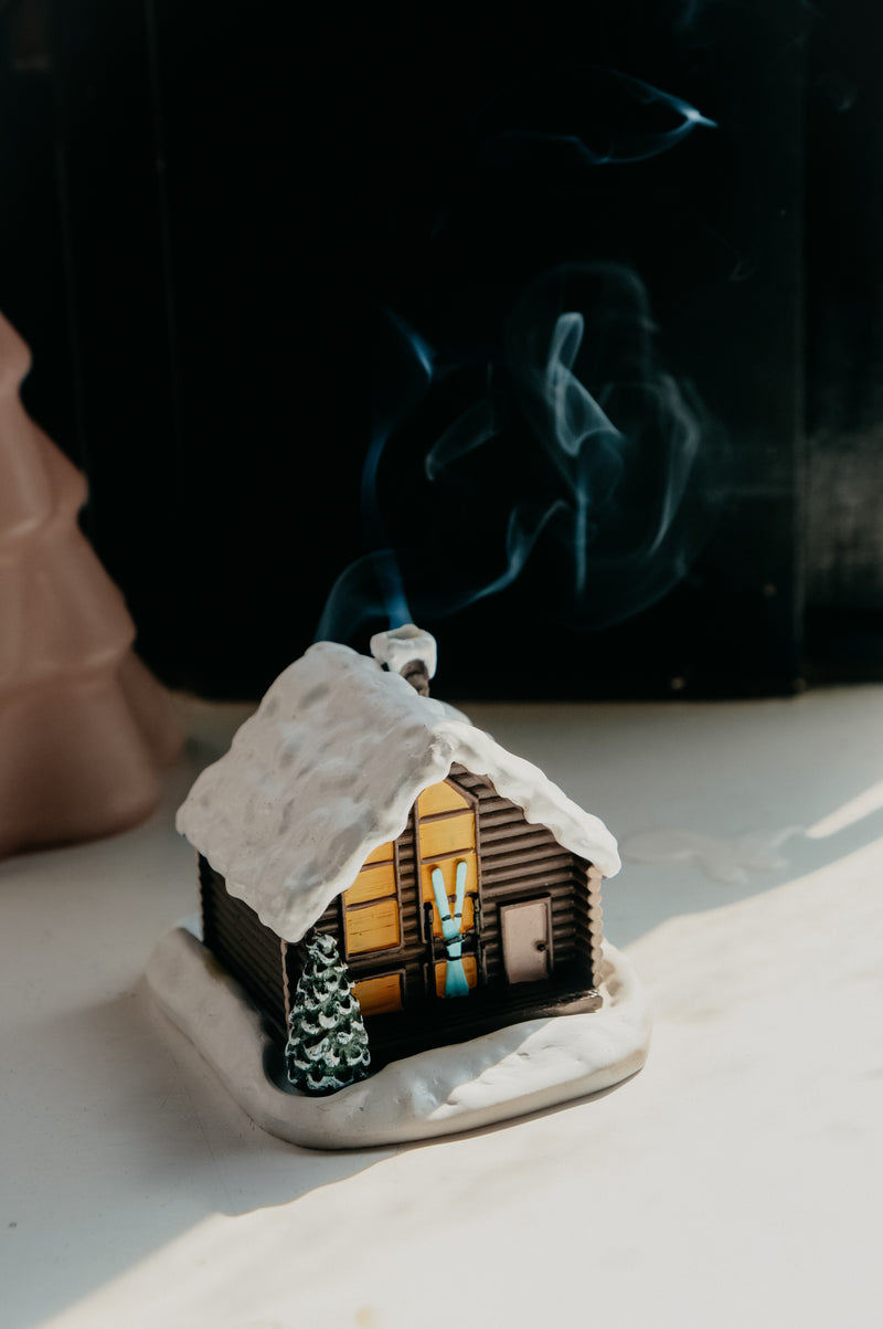 Log Cabin Ski Snowy Winter Incense Cone Burner
