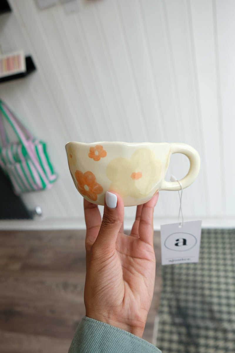 Kiti Irregular Hammered Yellow and Orange Flowers Mug