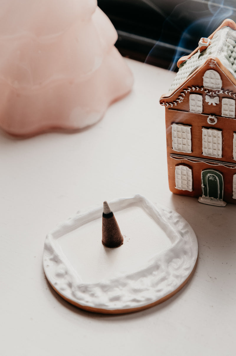 Gingerbread Townhouse Incense Cone Burner