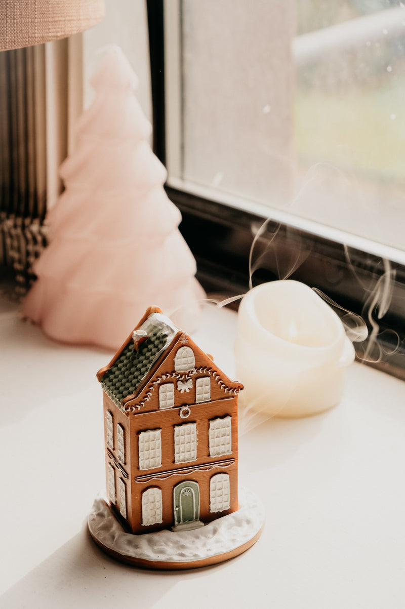 Gingerbread Townhouse Incense Cone Burner