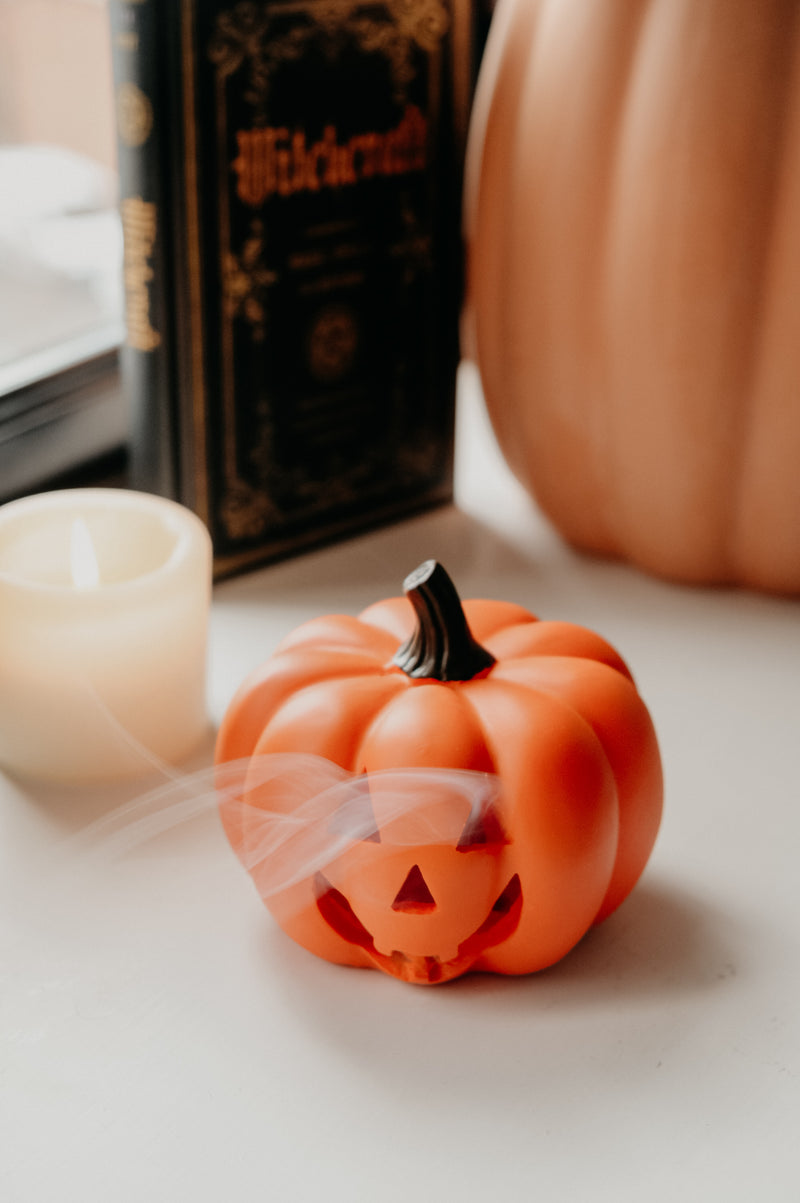 Nina Orange Pumpkin Jack-o-Lantern Halloween Incense Cone Holder