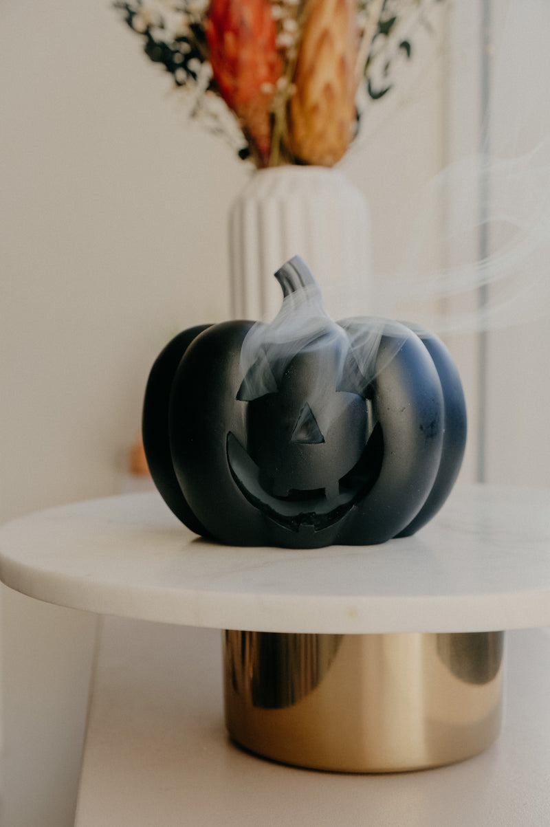 Nina Black Pumpkin Jack-o-Lantern Halloween Incense Cone Holder